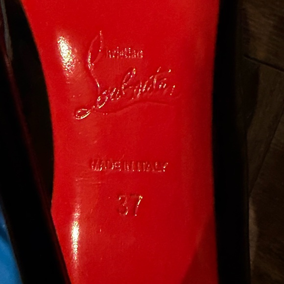 Christian Louboutin Black patent So Kate Heels - Picture 6 of 6